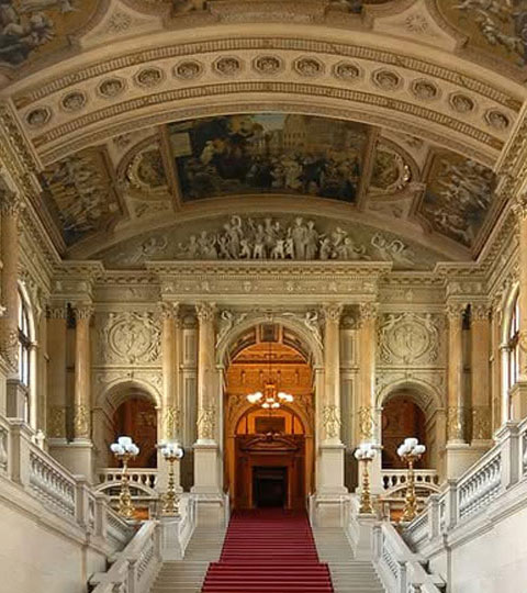 Go On 11 Virtual Tours of Stages Around the World